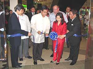 ribboncutting.jpg